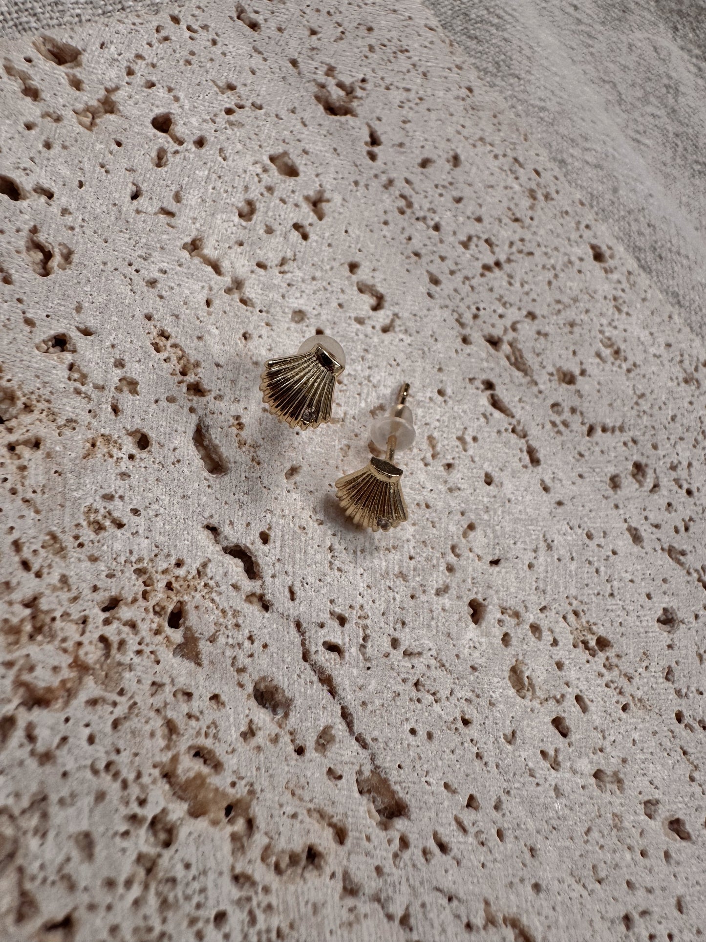golden seashell earrings